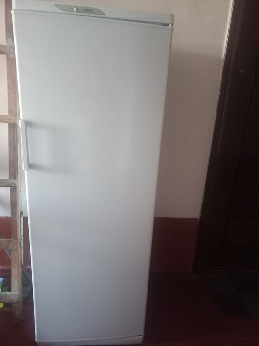 Продам морозильну камеру