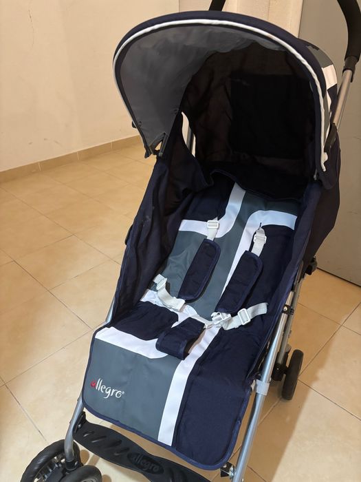 Vendo carrinho de bebé dobrável