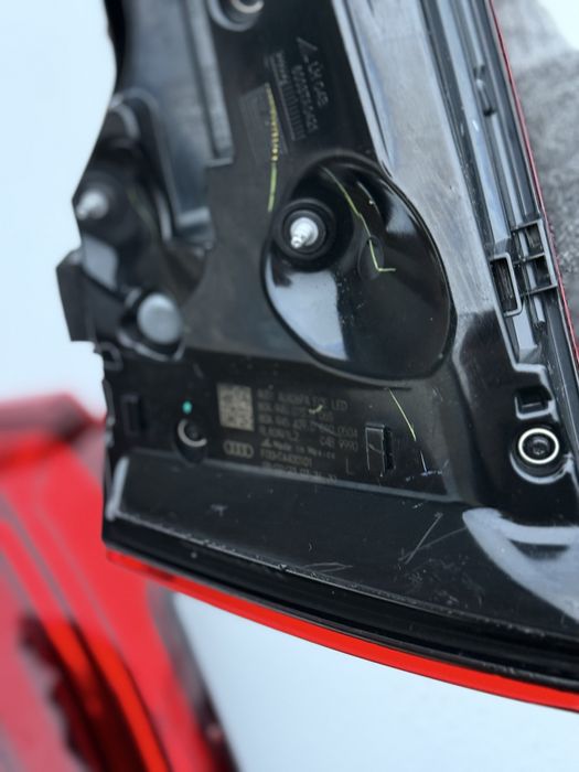 Задні ліхтарі q5 80a рест до рест Європа динамічні