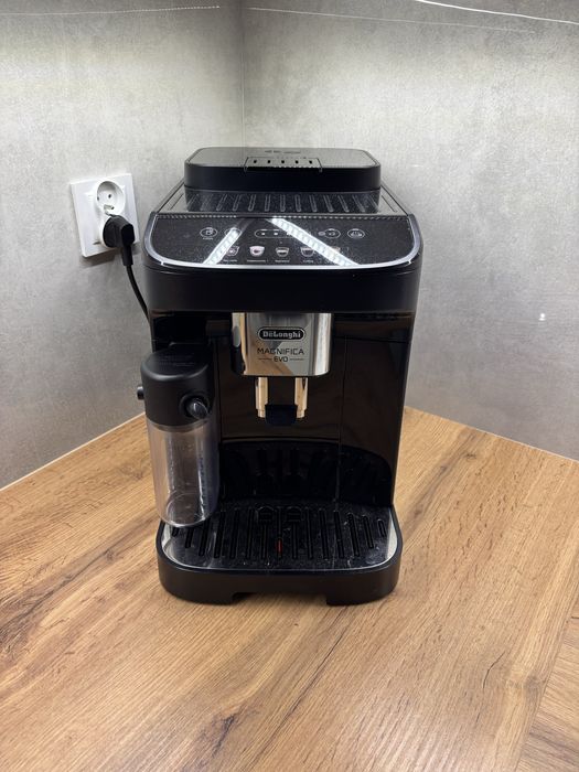 Expres delonghi Magnifica Evo