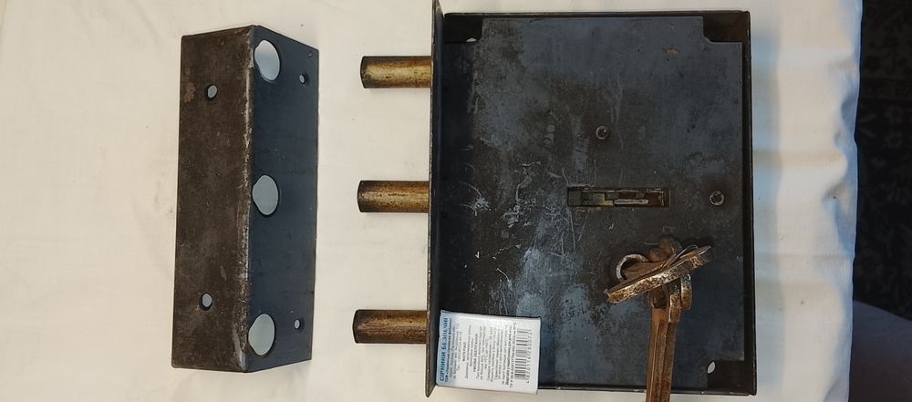 Гаражный замок ригельный большой СССР на 3 ригеля