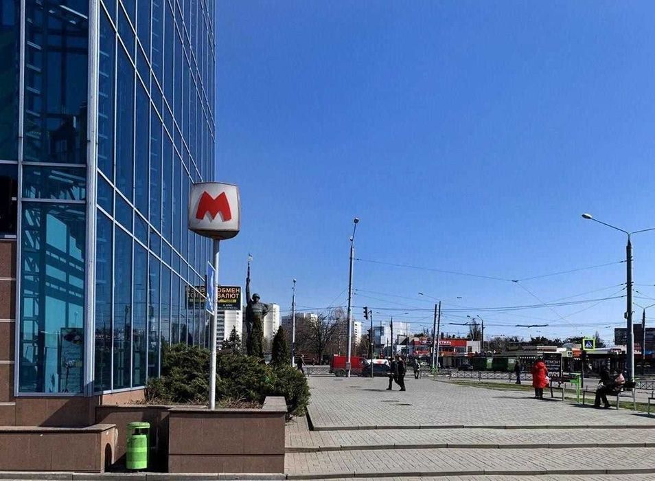 Сдам офис 9м,  в ТРЦ, м. 23 августа,