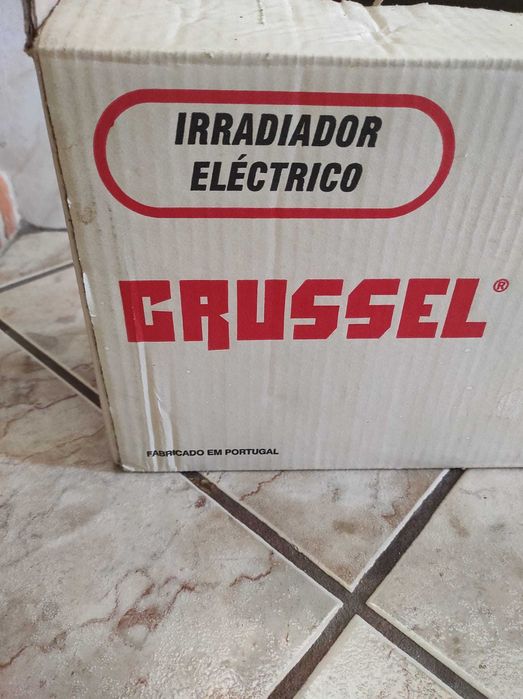 Aquecedor Elétrico - Crussel K1000. (1200 W)