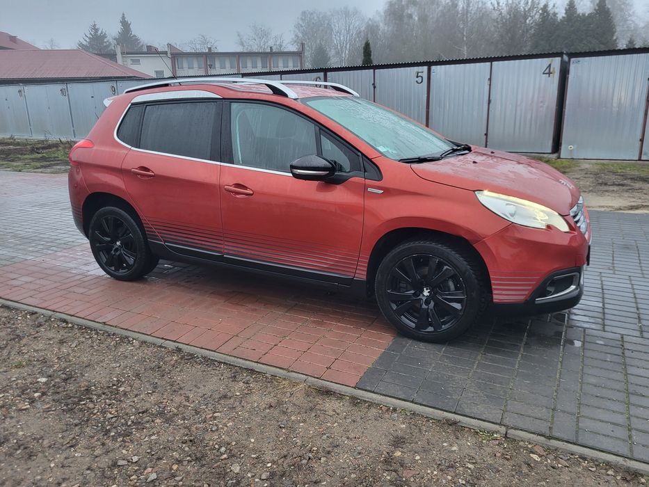 Peugeot 2008 1.2 benzyna Urban Cross