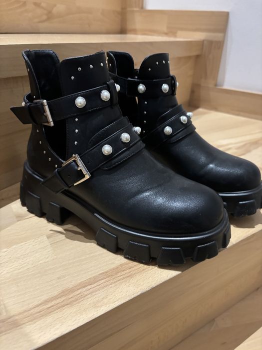 Buty damskie trapery