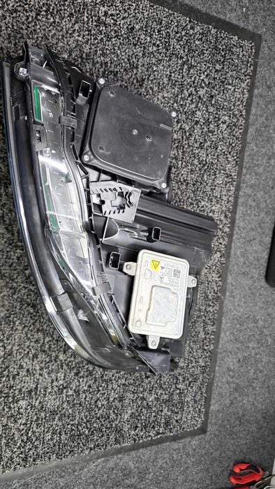 Farol Mercedes Classe C W204 Xenon Lci