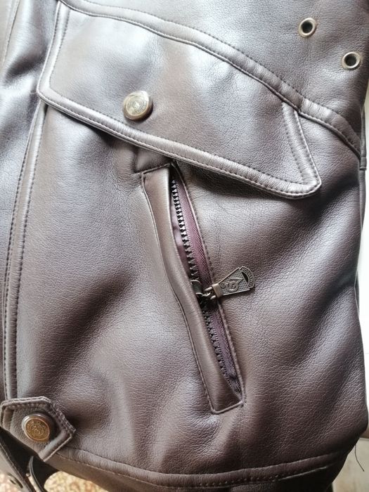 Blusão em Pele Castanho