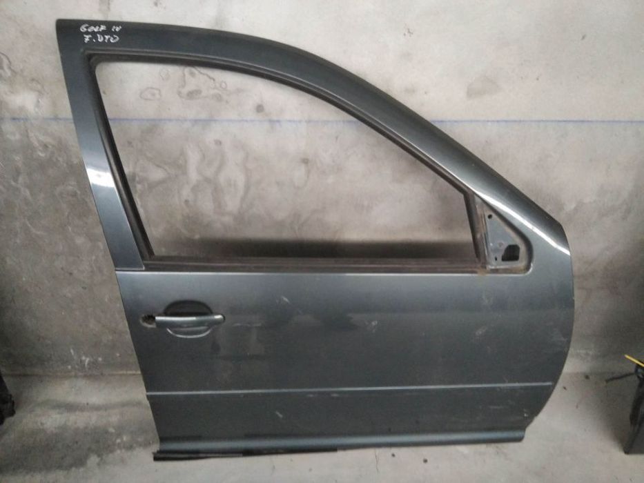PORTA VOLKSWAGEN GOLF IV 98-03 - FRENTE ESQUERDA / FRENTE DIREITA