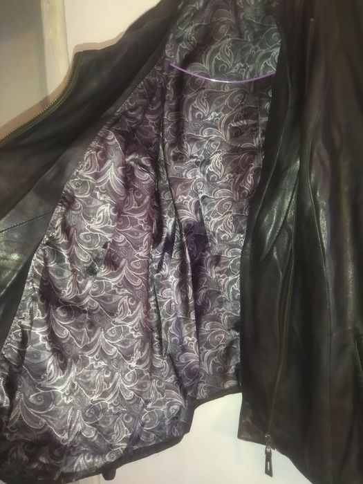 Продам курточку жіноча, шкіра натуральна,р. 48-50