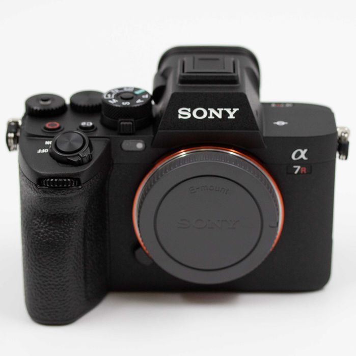 Sony A7R V (Semi Nova) - 12M Garantia