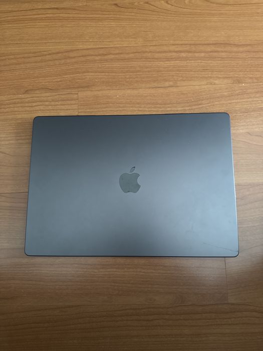 Macbook M3 Pro 16” 18GB RAM 500GB (2023)