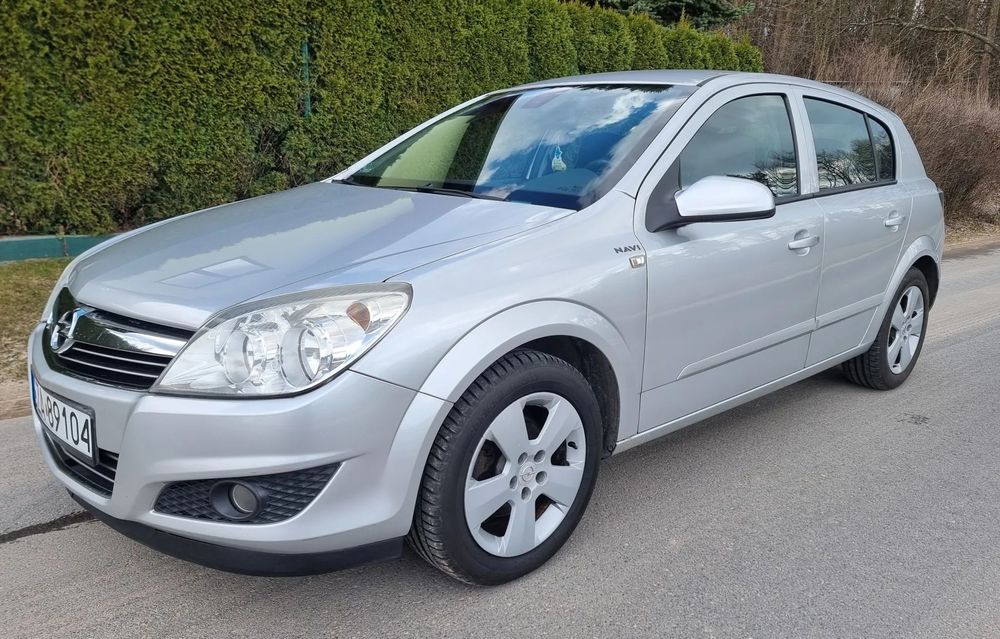 Opel Astra 1.6 lpg navi lift długie opłaty