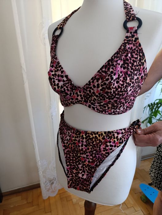 Bikini roz M, trzy częściowe