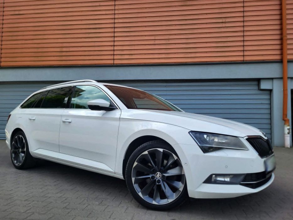 Skoda Superb 2.0TDI 190KM DSG Ledy Xenon Alkantara Skóry Navi Alu 19 Super stan
