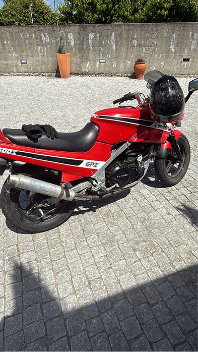 Kawasaki GPZ 500S – 27 mil km