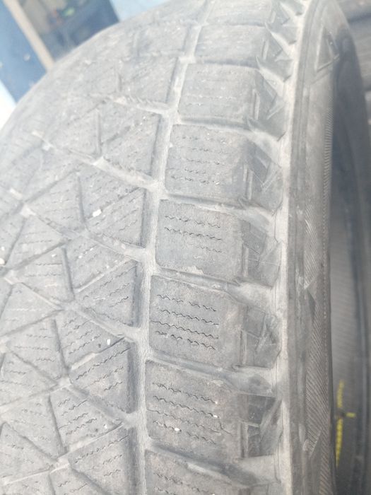 Продам 225/65/17 зима пара