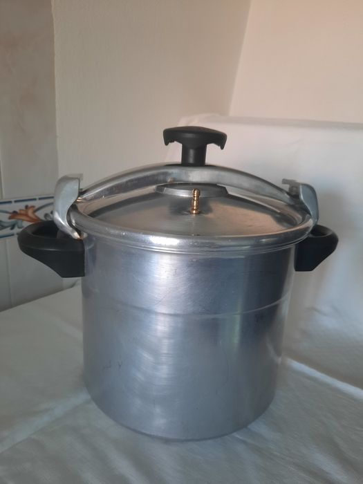 Panela de pressão SILAMPOS