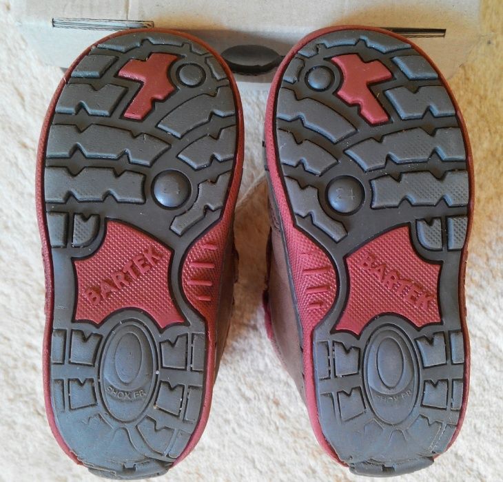 Зимові  чоботи ботінки Bartek 24 р