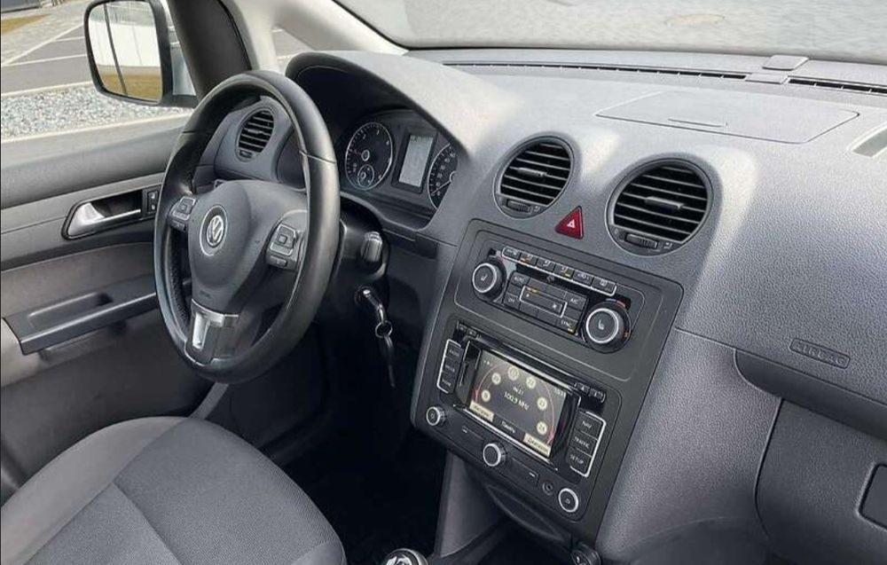 Каддік maxi 7місць 2012р