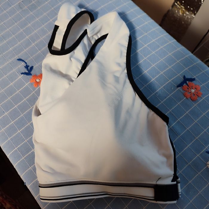 Топы для занятий фитнес