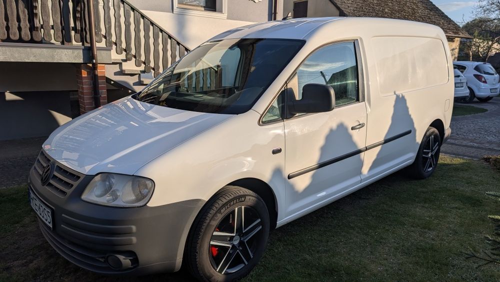 Volkswagen Caddy Maxi 2.0 TDI 140 KM Dobrze wyposażony