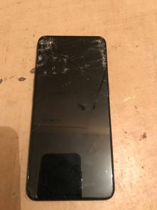 Huawei P Smart 2019 / Samsung J320 або J3 2016 / OnePlus Nord CE 5G