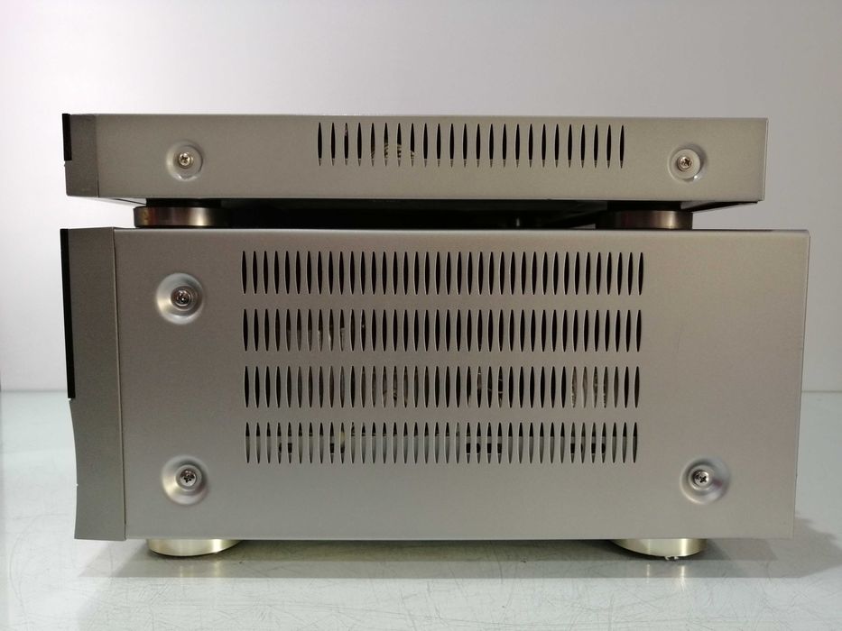 Amplituner Harman Kardon AVR 137 + Odtwarzacz DVD 22 + PILOTY