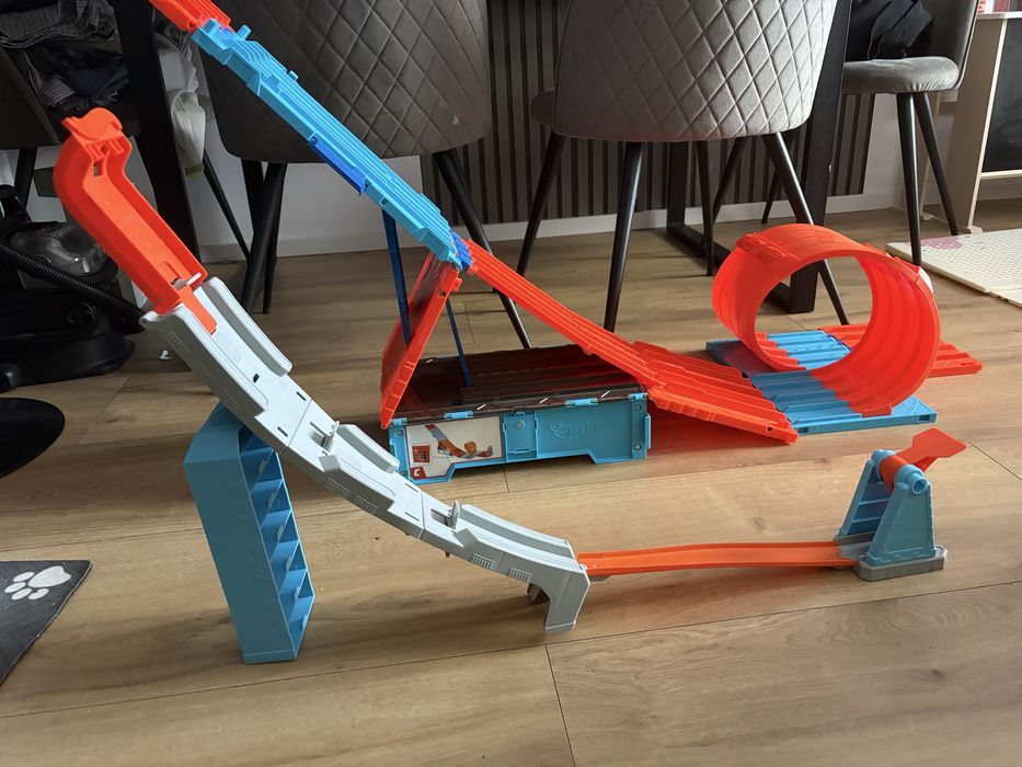 Zestaw torow Hot Wheels