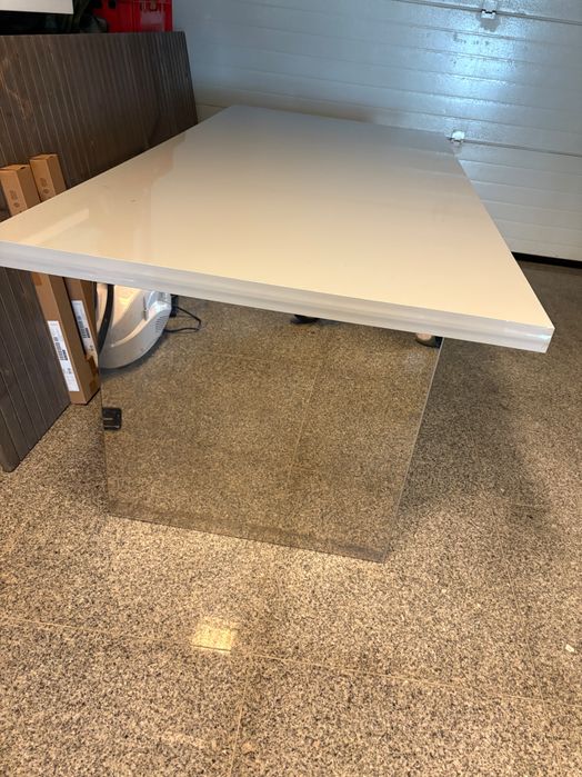 Mesa sala/reunioes