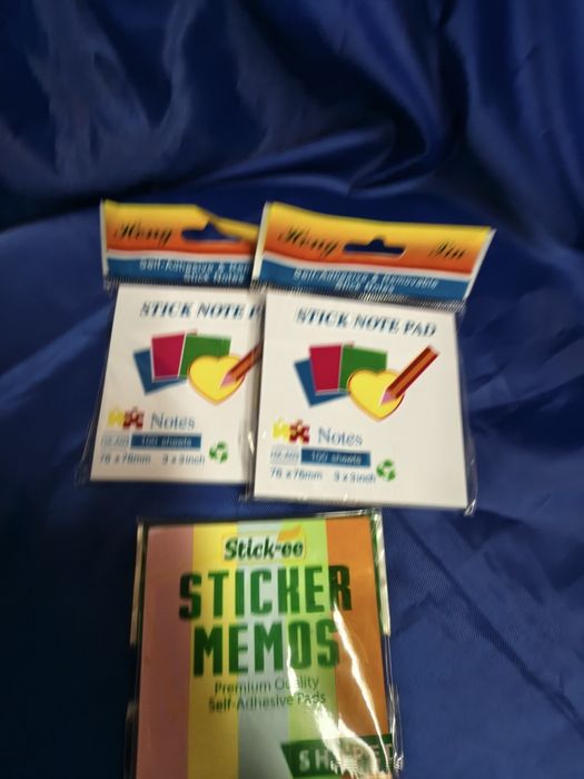 Karteczki samoprzylepne zestaw trzech paczek