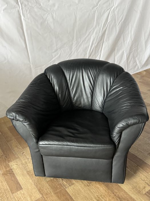 Диван кутовий рзкладний і крісло