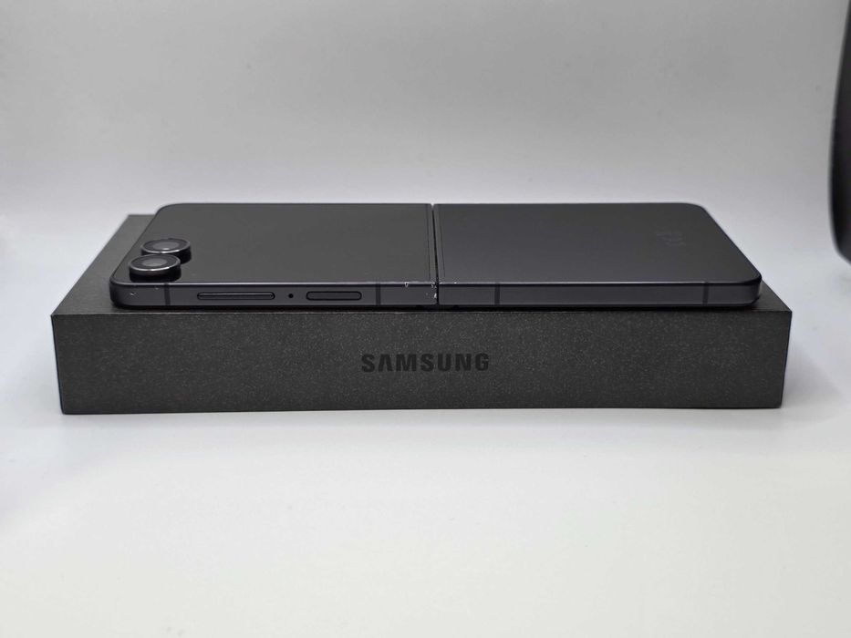 Samsung Galaxy Z Flip 7 12|256 європа