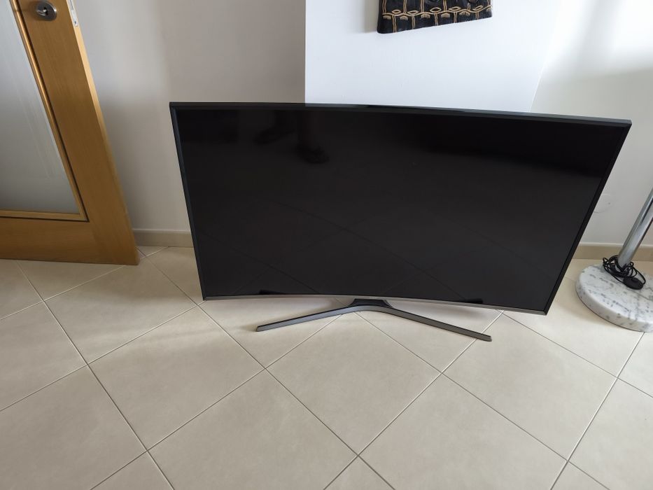 Televisao samsung 55 polegadas curva como nova