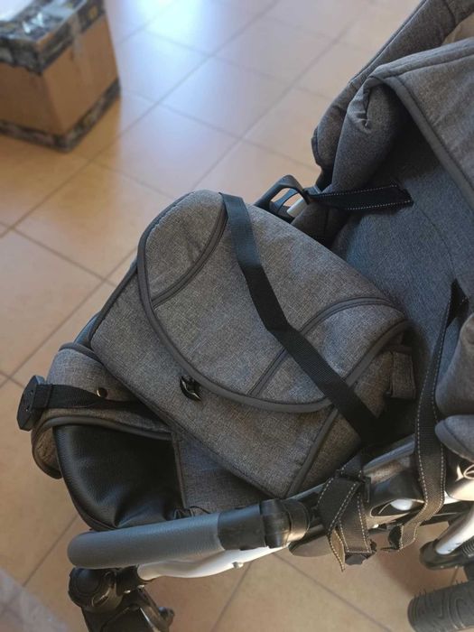 Wózek dziecięcy składany