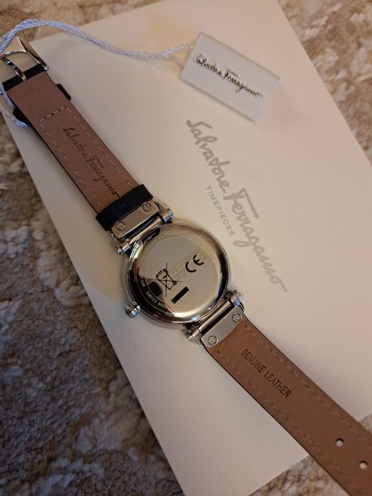 Годинники Salvatore Ferragamo