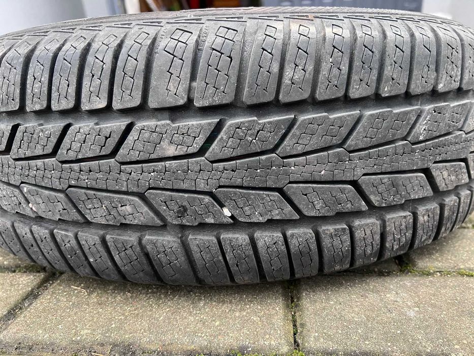 Opony Zimowe z Felgami 195/65/R15 VW Komplet