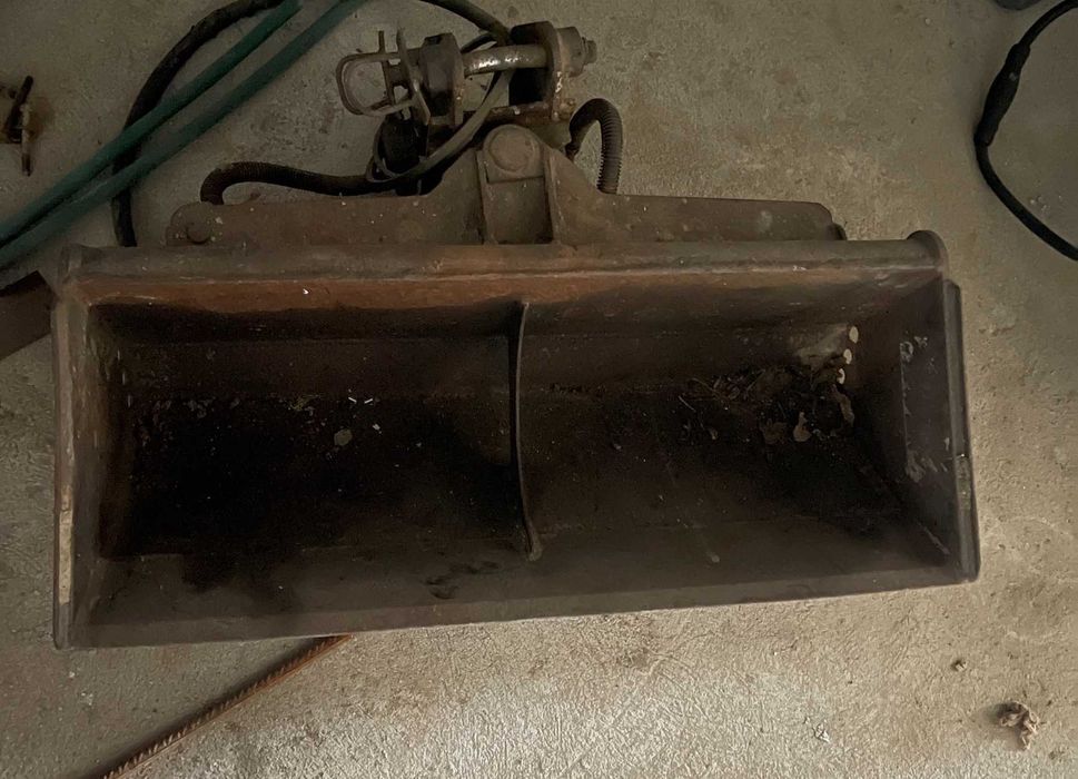 Міні-екскаватор Longhini DHH/E 1996р 4x4