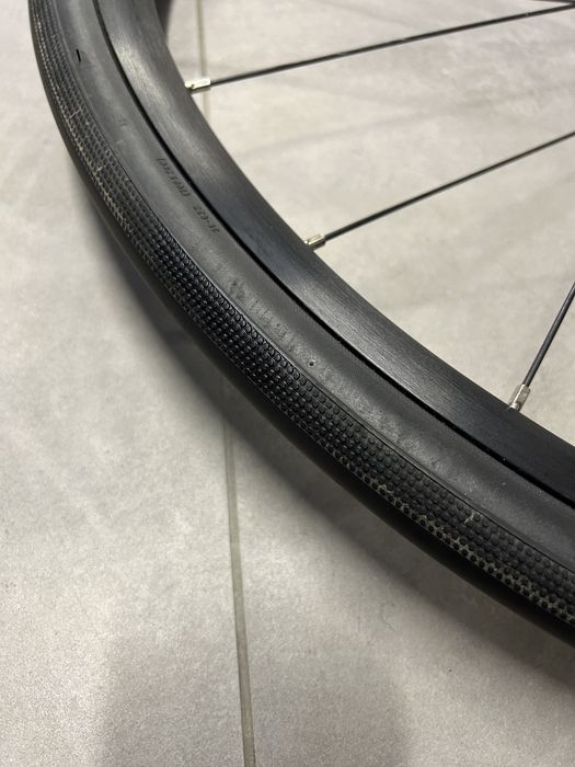 Koła Bontrager Paradigm Comp + opony Bontrager R2 (28mm)