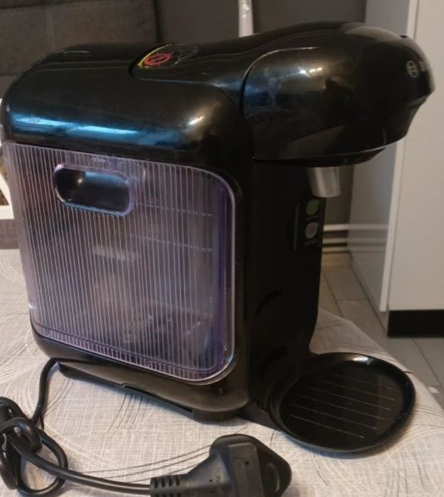 Кавоварка Bosch Tassimo Vivy TAS1252GB на 1 чашку, чорний колір