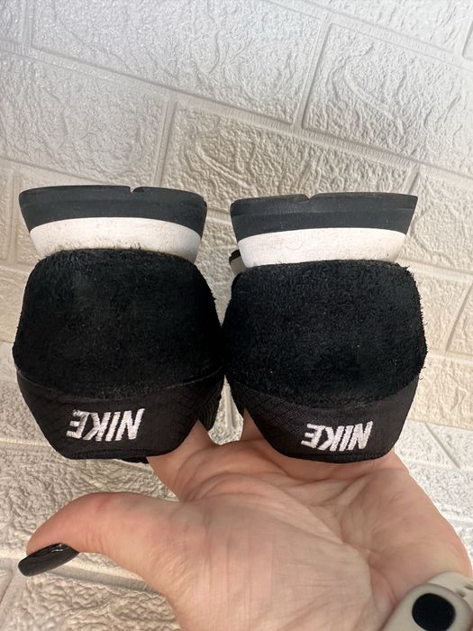 Кросівки Nike 23,5 см