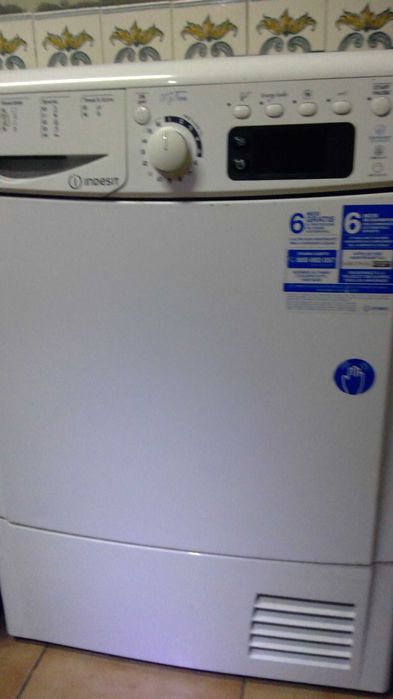 Máquina Secar roupa Condensação Indesit