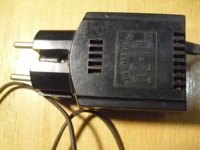 калькулятор програмируемый Электроника МК-61.