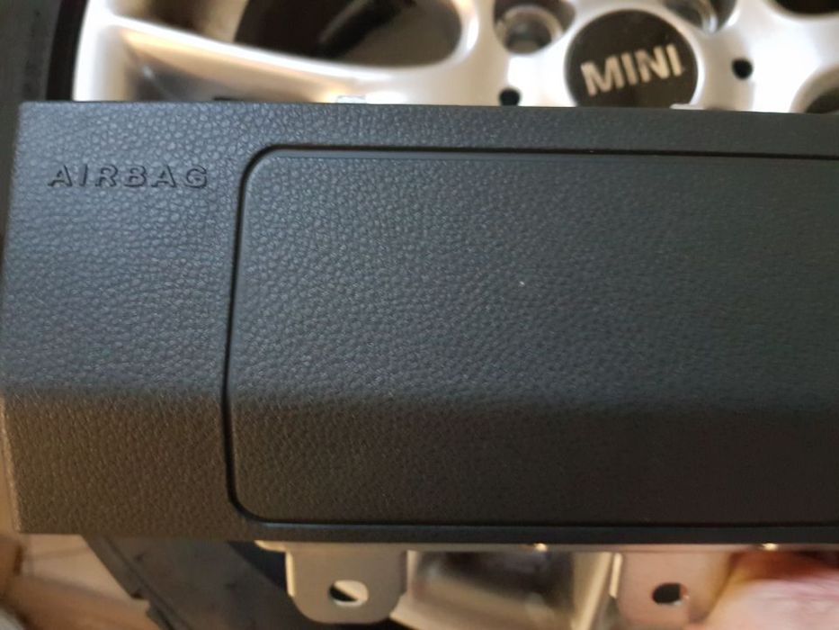 Airbag de joelhos preto Mercedes classe A w176 + w117 CLA + GLA