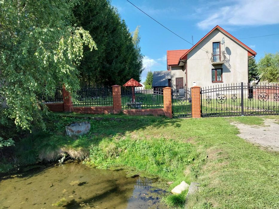 Sprzedam dom z podwójną działką
