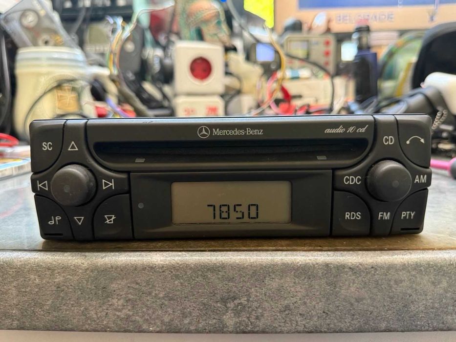 Fabryczne Radio Mercedes Audio 10 CD MF2910