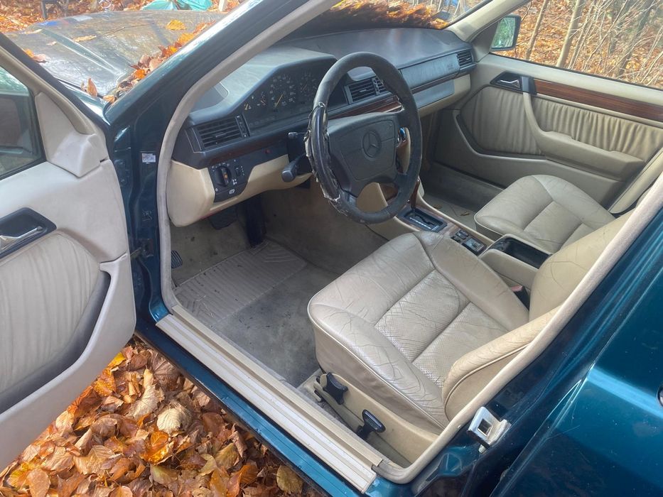 Mercedes-Benz 124T 2,5l. 1995r. Piechowice • OLX.pl