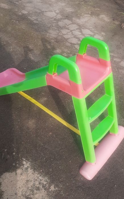 Продам дитячу гірку.