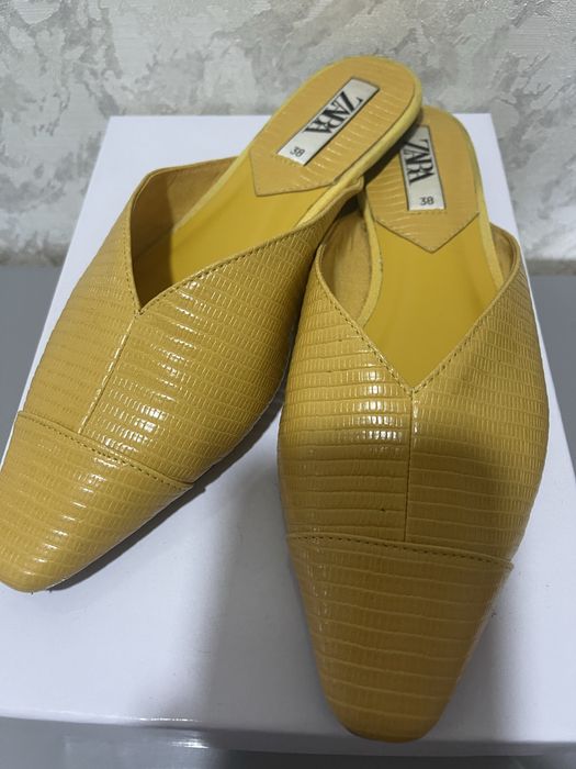 Мюли, шлепки, шлепанцы ZARA р.38.