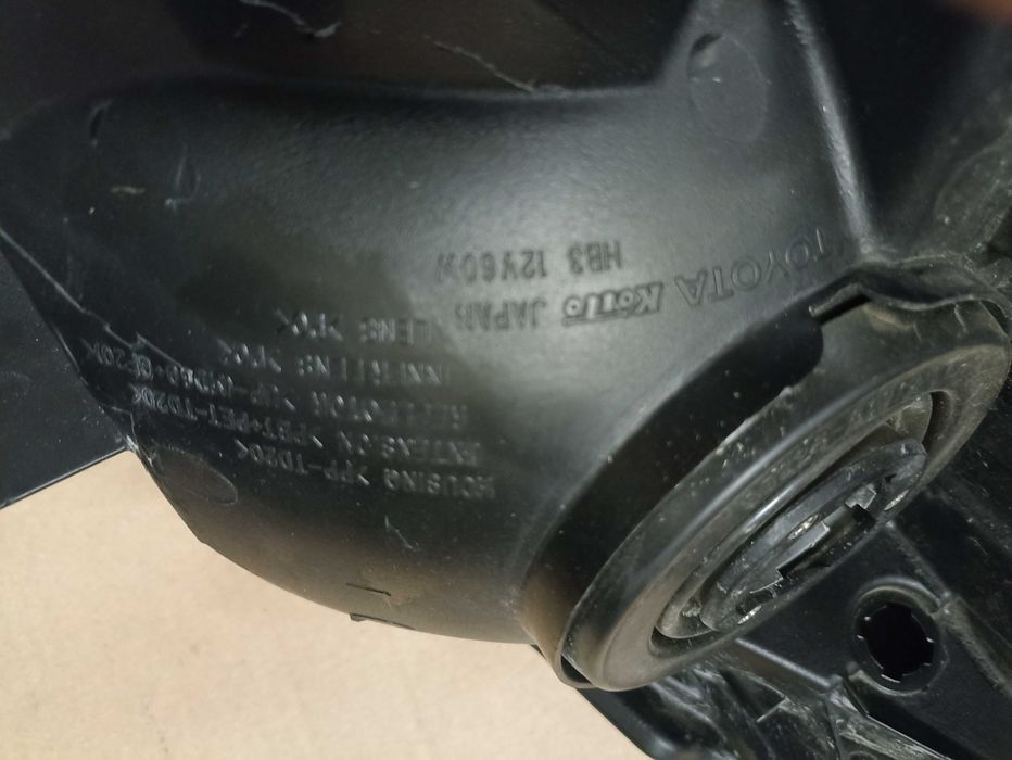 фара приус 30 prius USA америка оригинал