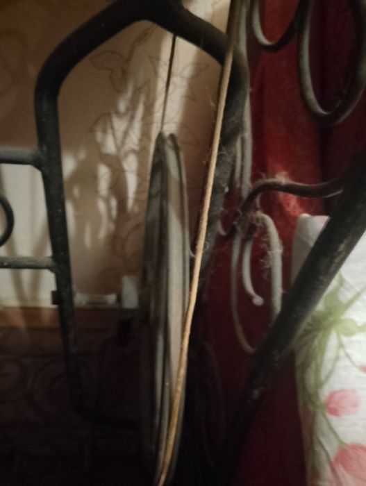 Продам старинную швейную машину